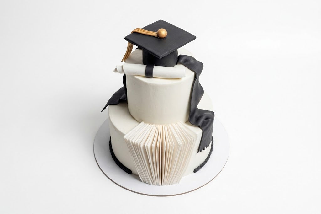 Graduation cake 2